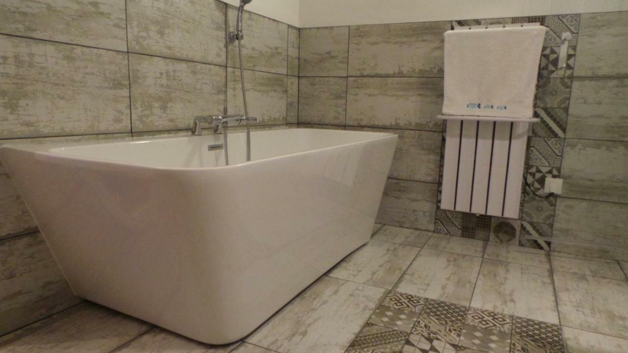 Number9 - Now With Air Conditioned Rooms Carlipa Екстериор снимка
